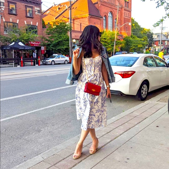 Meet your Posher, María Elisa - Picture 1 of 1